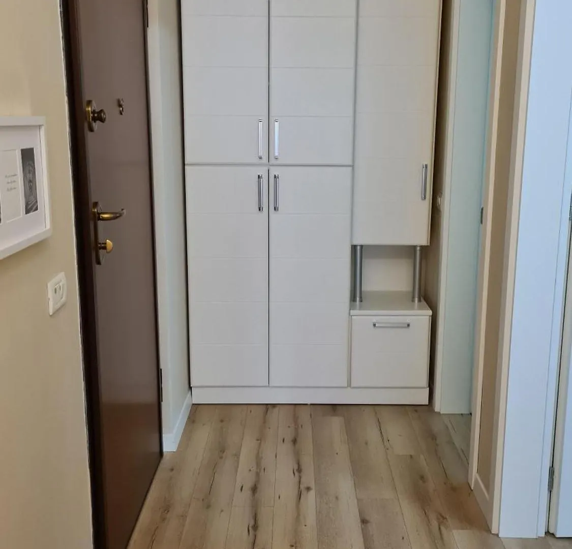 Apartment Family-Friendly Apt At 21 Dhjetori W/Self Check-In Tirana