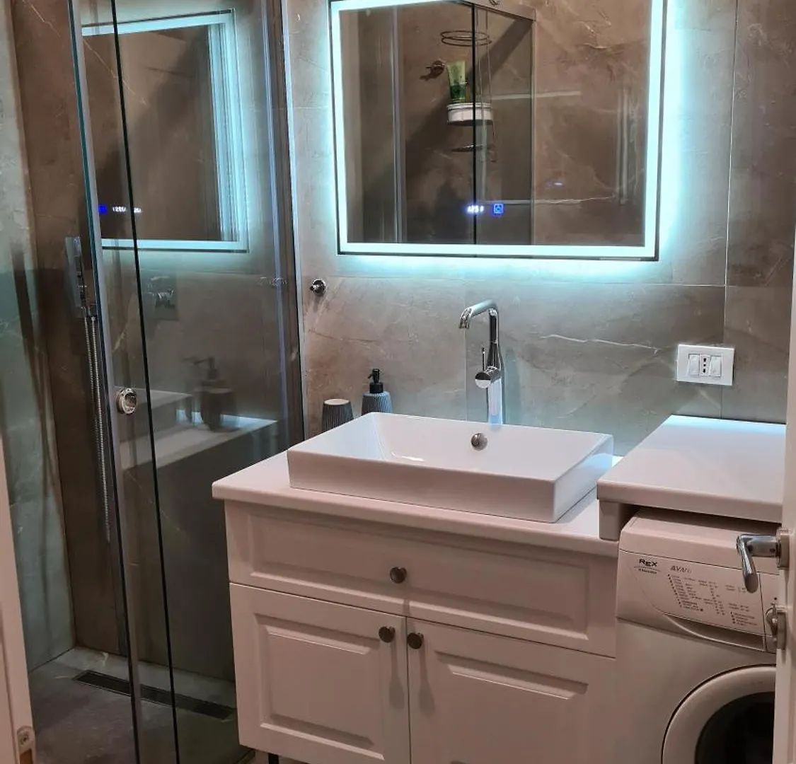 Apartment Family-Friendly Apt At 21 Dhjetori W/Self Check-In Tirana
