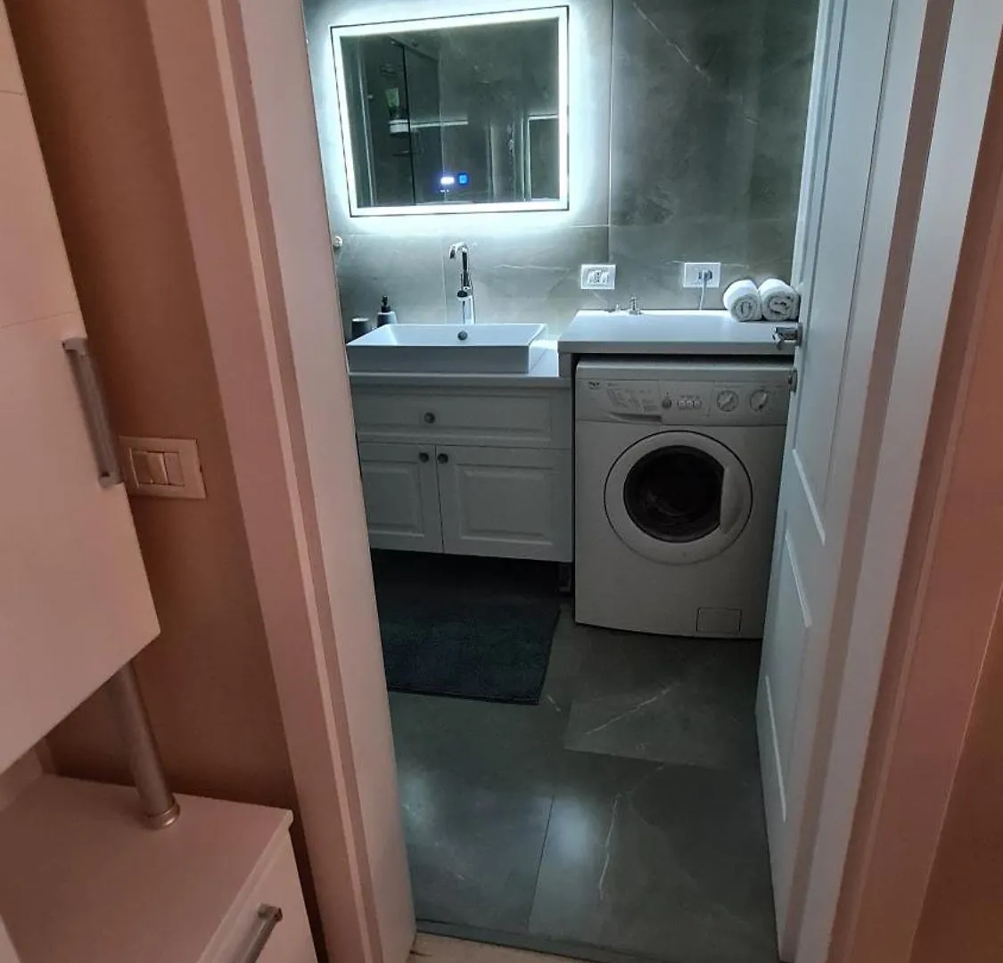 Family-Friendly Apt At 21 Dhjetori W/Self Check-In Tirana Apartman